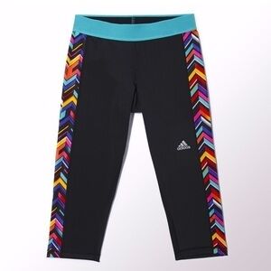 ADIDAS Techfit medium compression activewear athletic crop leggings. 17” L